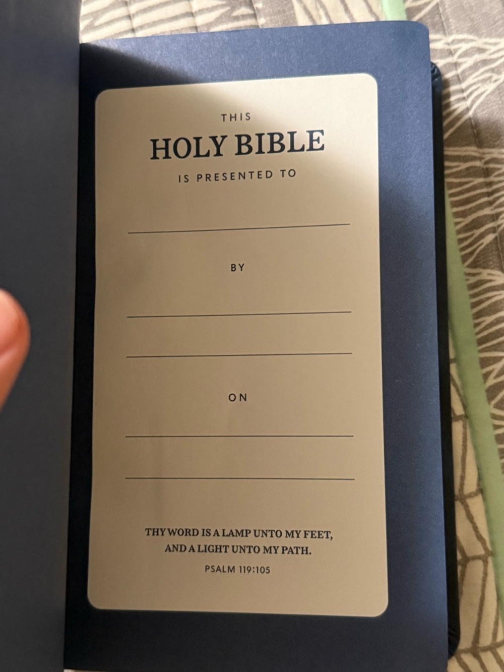 Thomas Nelson KJV Personal Size Giant Print Reference Bible - Navy - Picture 5 of 7